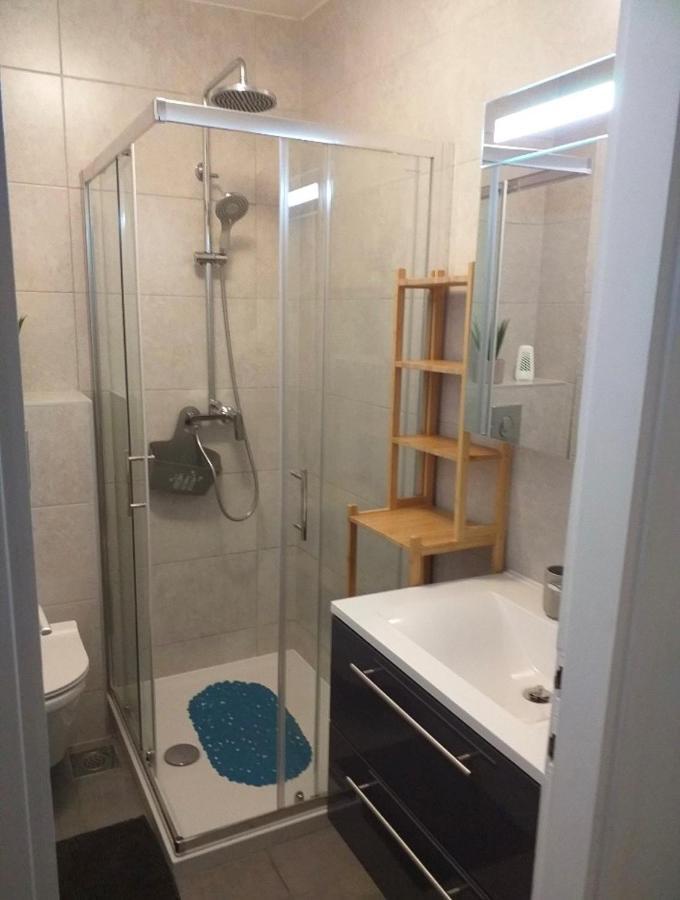 Apartmani Tina Jelsa  Exteriör bild