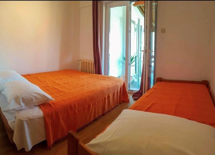 Apartmani Tina Jelsa  Exteriör bild